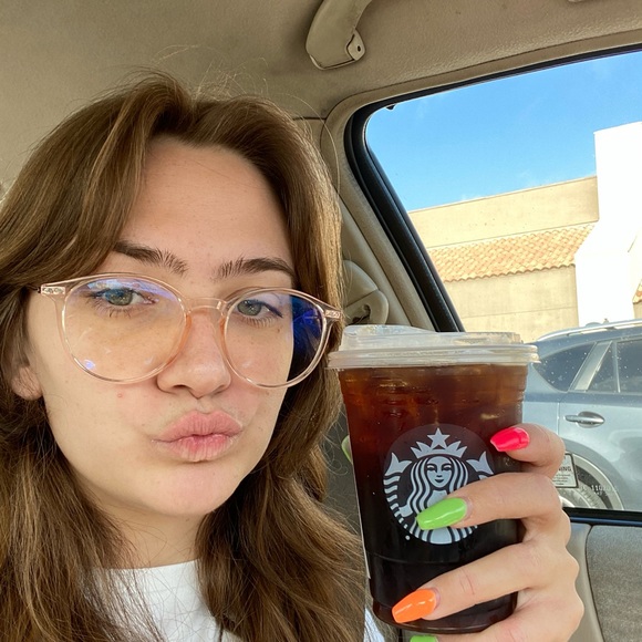 Meet your Posher, Megan - Picture 1 of 1